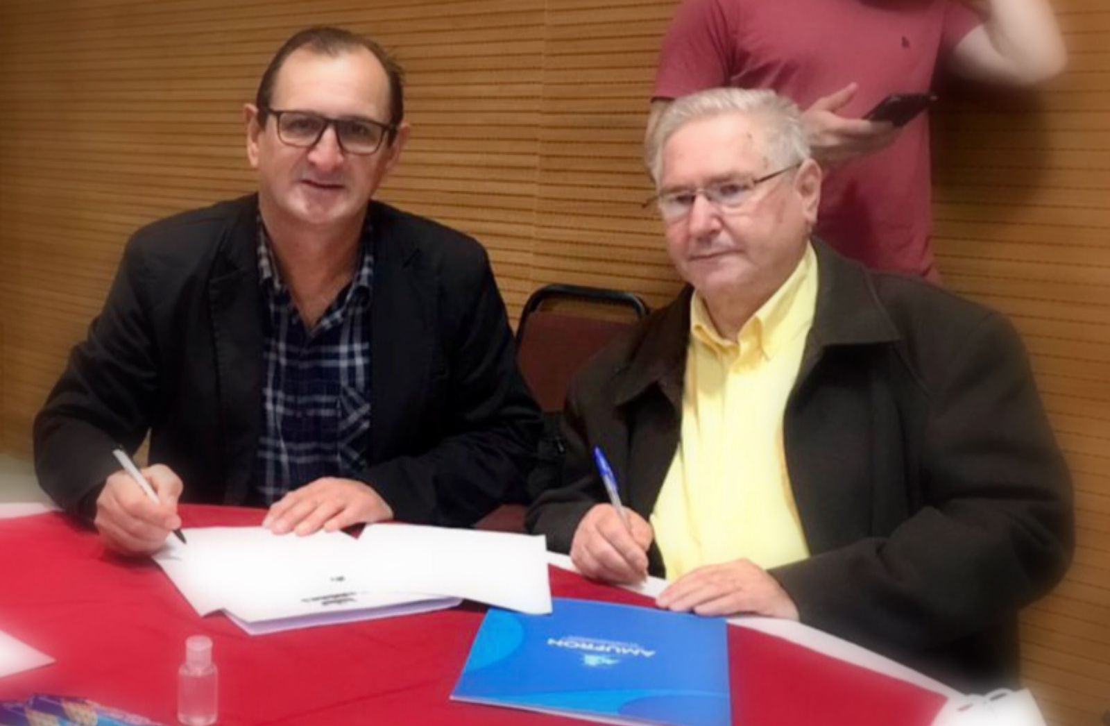 Prefeito Ruben assina Termo de Cooperação para construção de mais uma ponte